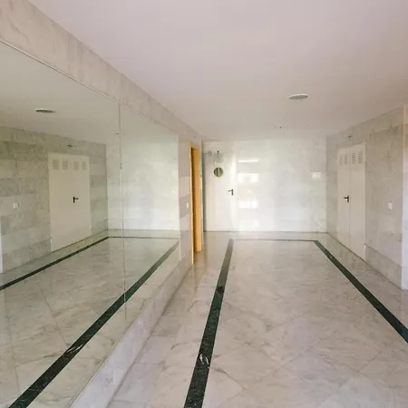 Θέρετρο Espectacular Residencial En 2a Linea Piscina Tenis 4*